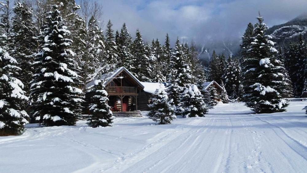 Nipika Mountain Resort Radium Hot Springs Exterior photo
